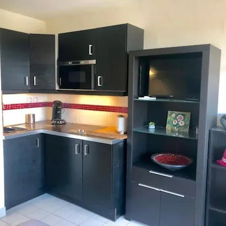 322, Port Vénus Au Village Naturiste Agde